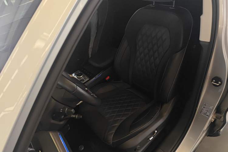 Used Hongqi HS5 2019 2.0T Smart Connect Flagship Edition