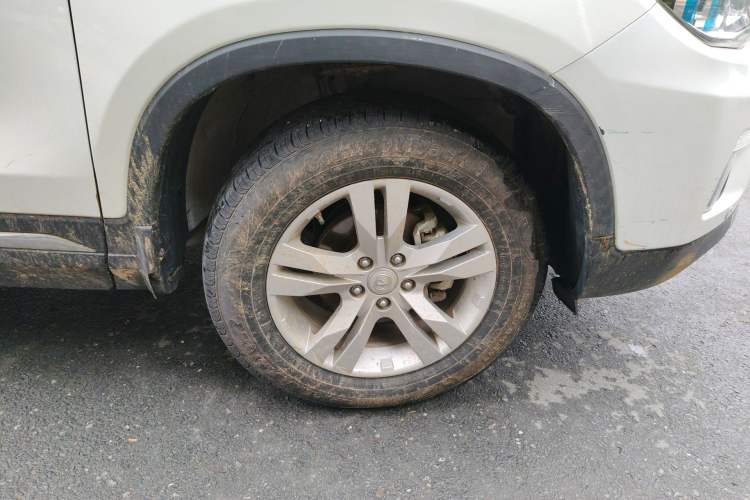 Used CHANGAN CS75 2017 Shangkui Edition 1.5T Manual Fengxiang Model Right Front Wheel Hub