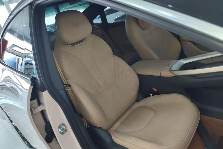 Used ARCFOX Alpha S5 2024 560MAX 185kW
