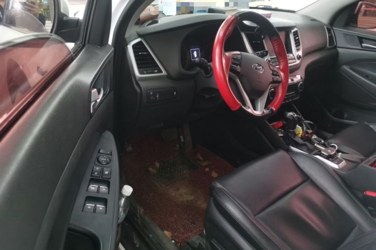 Used Hyundai Tucson 2018 1.6T Dual-Clutch Two-Wheel Drive 15th Anniversary Special Edition