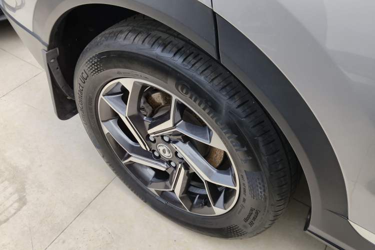 Used Dongfeng Aeolus AX7 2020 1.6T Automatic AI Navigation Model China VI Standard Right Rear Wheel Hub