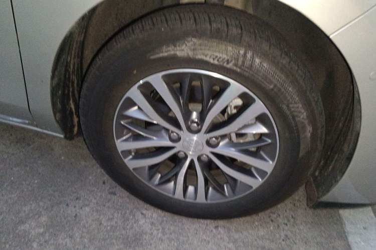 Used Buick GL8 2022 ES Landtrek 653T Luxury Edition