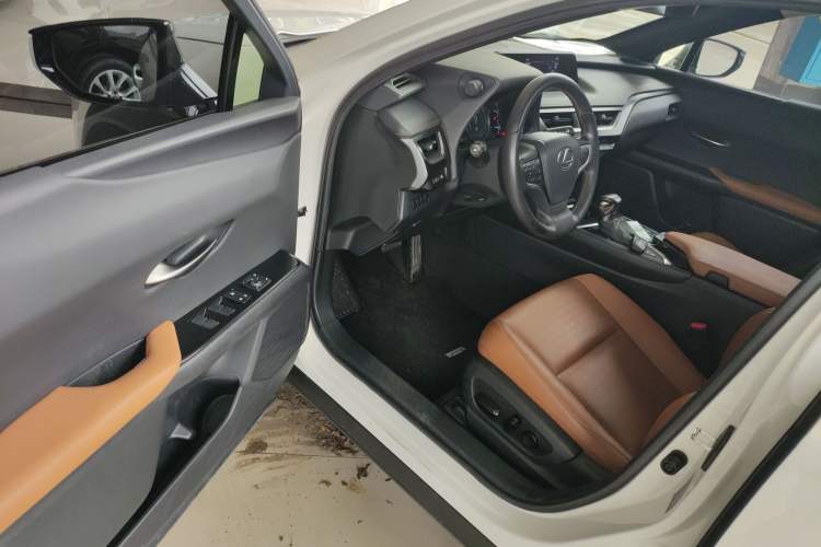 Used Lexus UX 2020 260h Explore & Adventure Edition Driver Seat