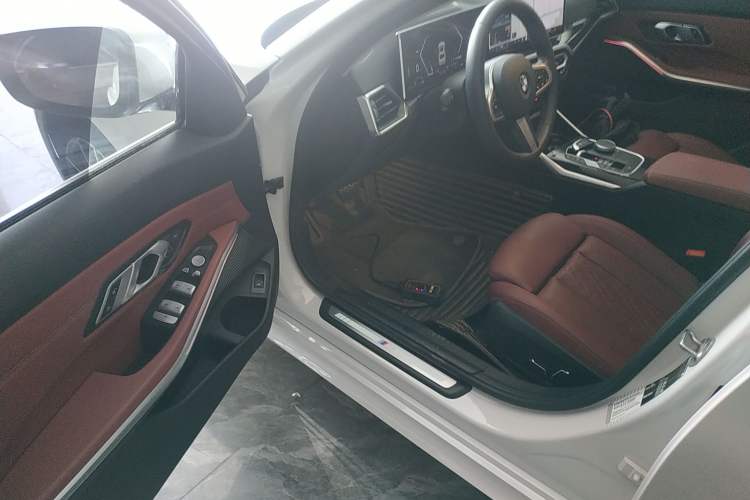 Used BMW 3 Series 2023 325Li M Sport Package Driver Seat