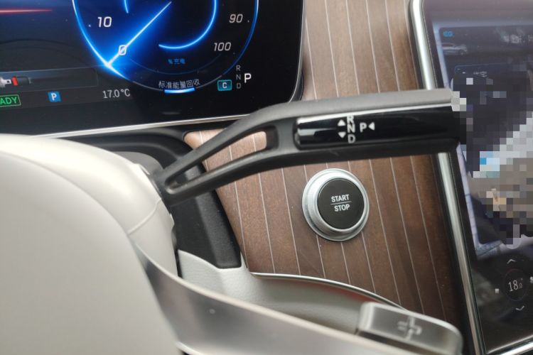 Used Mercedes-Benz EQE SUV 2023 350 4MATIC Luxury Edition Gear Lever