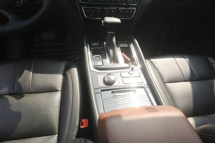 Used GAC Trumpchi GS8 2017 320T Four-Wheel Drive Luxury Smart Connectivity Version (7 Seats)