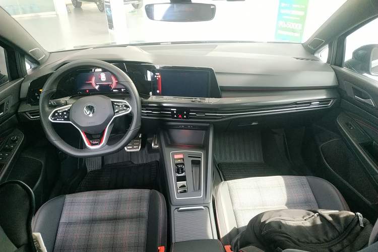 Used Volkswagen Golf GTI 2023 380TSI DSG GTI
