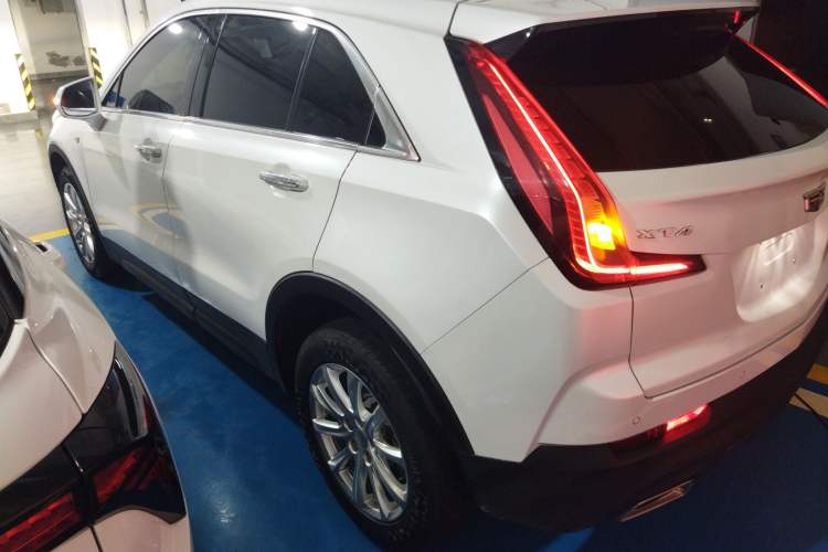 Used Cadillac XT4 2021 28T Two-Wheel Drive Tech Edition