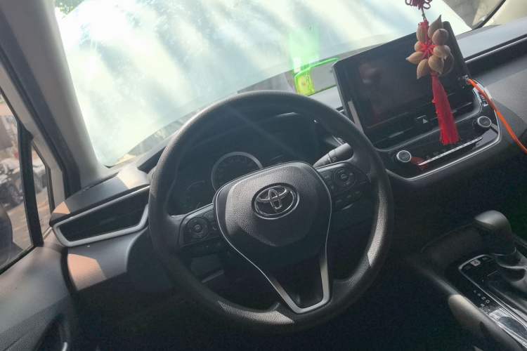 Used Toyota Corolla 2022 Dual-Motor 1.8L E-CVT Pioneer Edition
