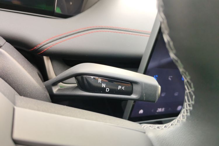 Used Xiaomi Auto SU7 2024 Four-Wheel Drive Ultra-Long Range Advanced Intelligent Driving Max Edition