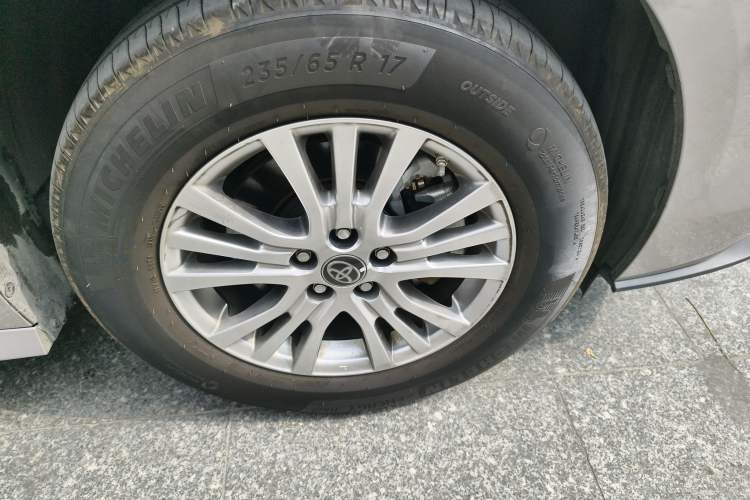 Used Toyota SIENNA 2021 2.5L Hybrid Premium Edition