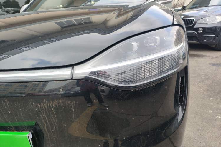 Used Hima AITO M9 2024 Range-Extended Ultra Version 42 kWh 6-Seater Model