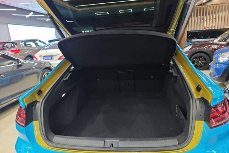 Used Volkswagen FAW-Volkswagen CC 2021 380TSI Striking Edition Trunk