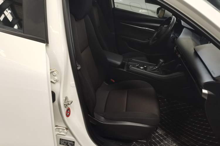 Used Mazda 3 Axela 2021 2.0L Automatic Zhiqing Edition