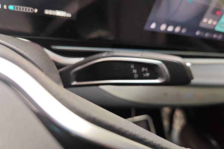 Used SAIC MAXUS G90 2022 2.0T Xingyun Six-Seater Version