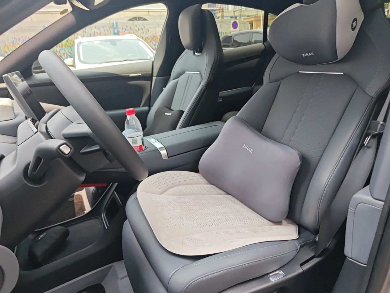 Xiaomi Auto YU7 2025 Ultra-Long Range All-Wheel Drive Pro Version — снимка 15