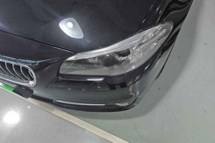 Used BMW 5 Series 2014 520Li Elegant Model
