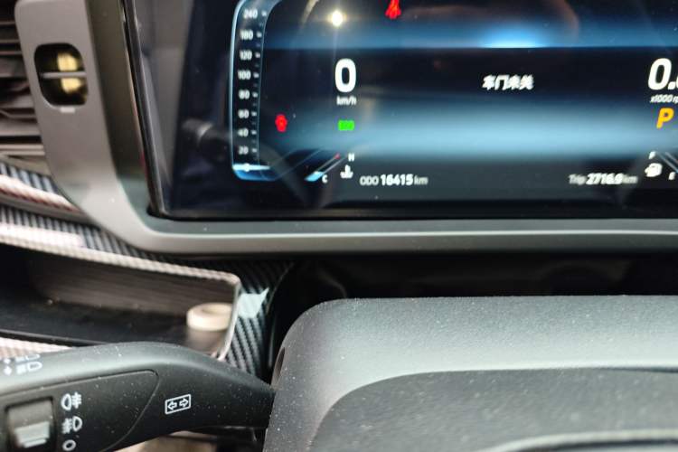 Used Ford Transit 2023 2.0T Diesel Automatic Commercial & Travel Version Mid-axle Low-roof Design 7/8/9-Seater