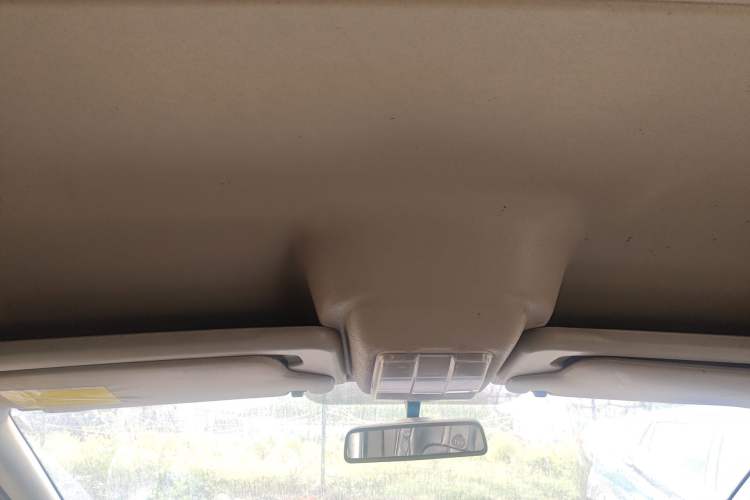 Used SAIC MAXUS Xintu V80 2021 2.0T Manual Classic Aoyuntong Long Wheelbase Mid-Roof 6/7/8/9-Seater Headliner