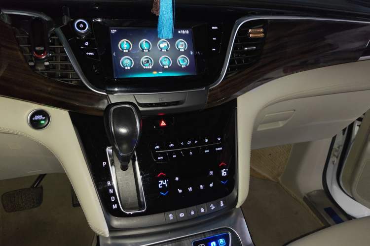 Used Buick GL8 2018 ES 28T Comfort Model China VI Standard
