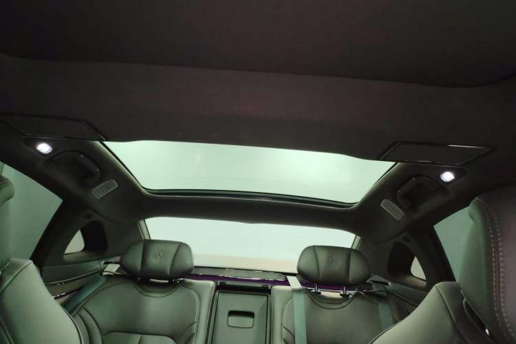 Used Denza Z9 2024 1100 km Four-Wheel Drive Max Version