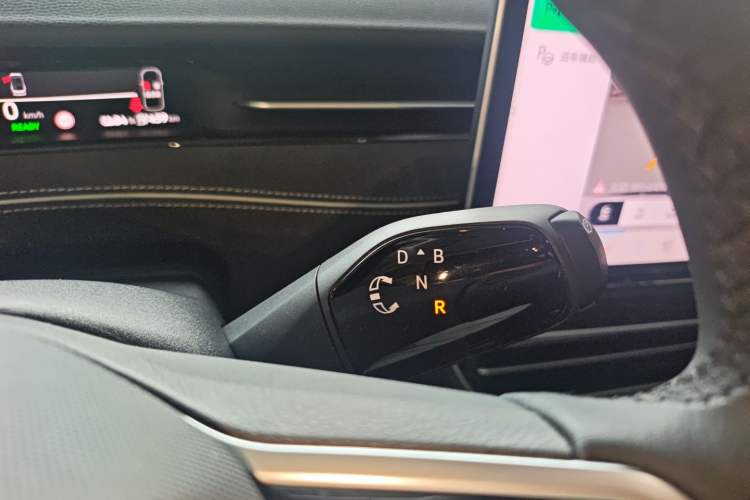 Used Volkswagen ID.7 VIZZION 2024 PRO Model Gear Lever