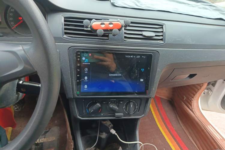 Used Volkswagen Santana 2021 1.5L Manual Fashion Edition Audio And AC Panel