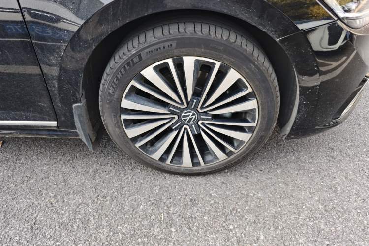 Used Volkswagen Passat 2021 330TSI Luxury Edition
