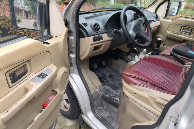 Used Dongfeng Xiaokang C37 2016 1.5L Standard II DK15-06
