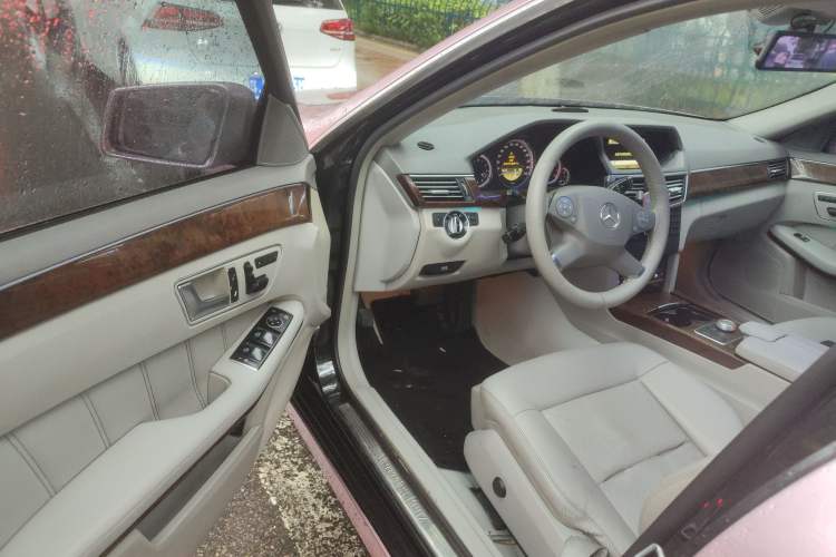 Used Mercedes-Benz E-Class 2012 E 200 L CGI Elegant Model