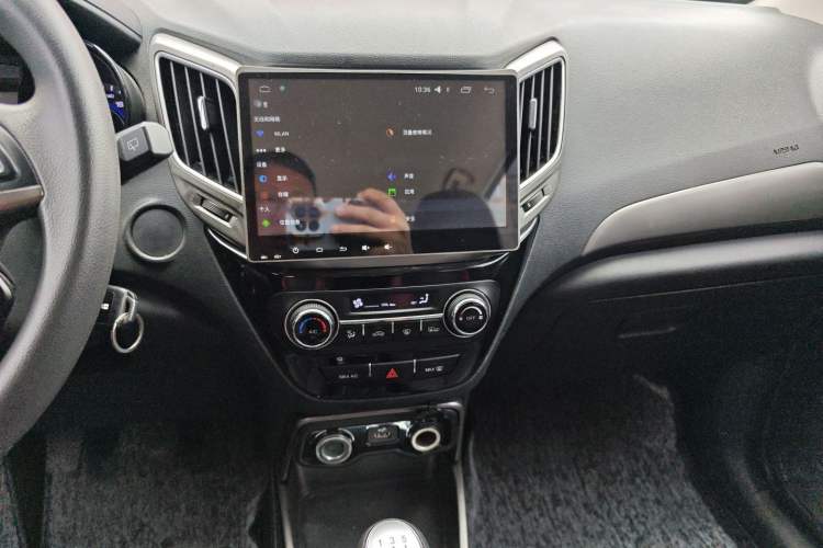 Used Changan CS15 2016 1.5L Manual Fashion Edition
