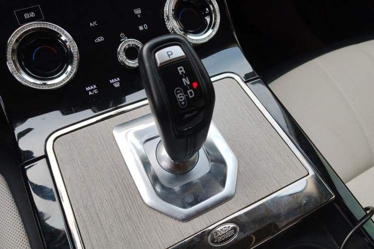 Used Land Rover Range Evoque 2022 Facelifted Aurora L 249 PS R-Dynamic Luxury Edition
