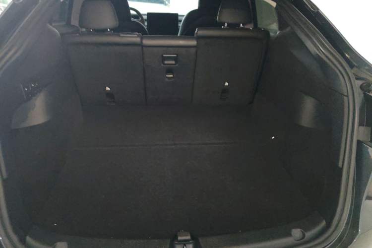 Used Tesla Model Y 2023 Rear-Wheel-Drive Version Trunk