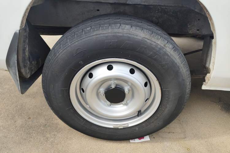 Used Karry Jiangtun E5 2024 268 km Range Open-Window 6-Seater Version
