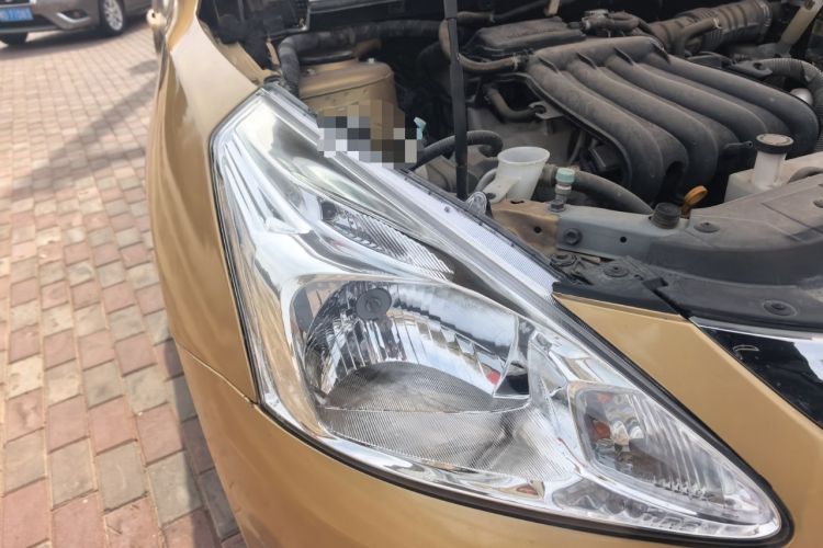 Used Nissan Tiida 2014 1.6L CVT Comfort Model Right Front Headlight