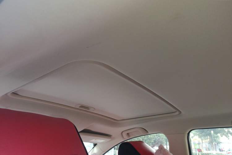 Used Dongfeng Fengon 580 2018 1.8L Manual Comfort Model Headliner