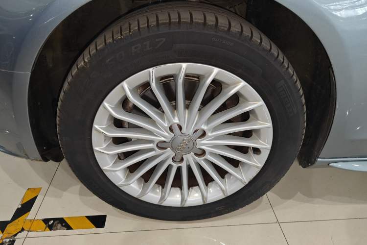 Used Audi A4L 2015 35 TFSI Automatic Comfort Model
