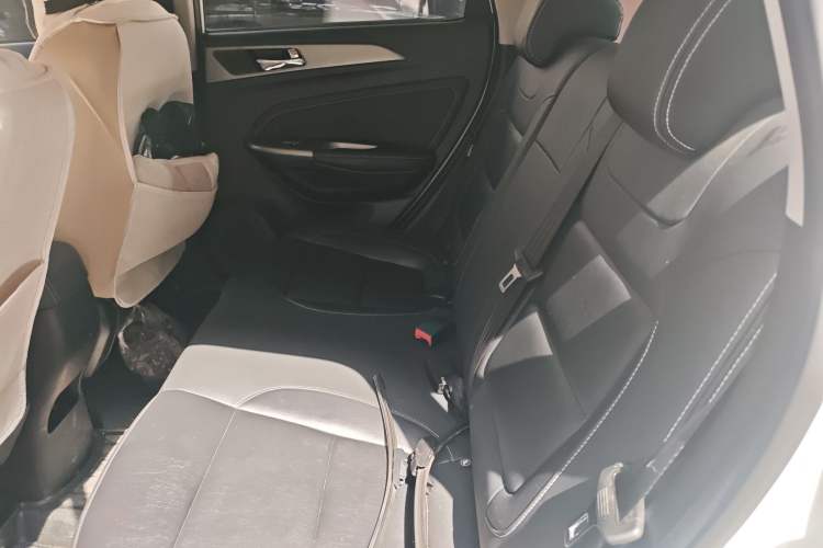 Used CHANGAN OSHAN COS5 2021 1.6L CVT Luxury Model Left Rear Seat