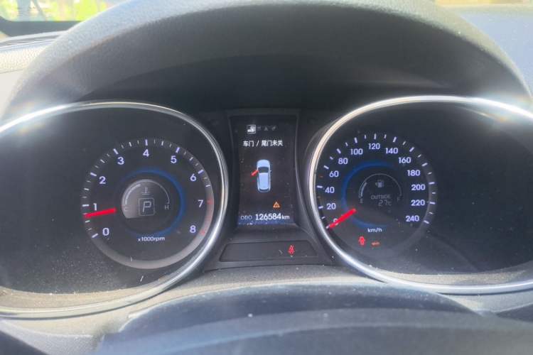 Used Hyundai Santa Fe 2013 2.4L Automatic Two-Wheel Drive Smart Version
