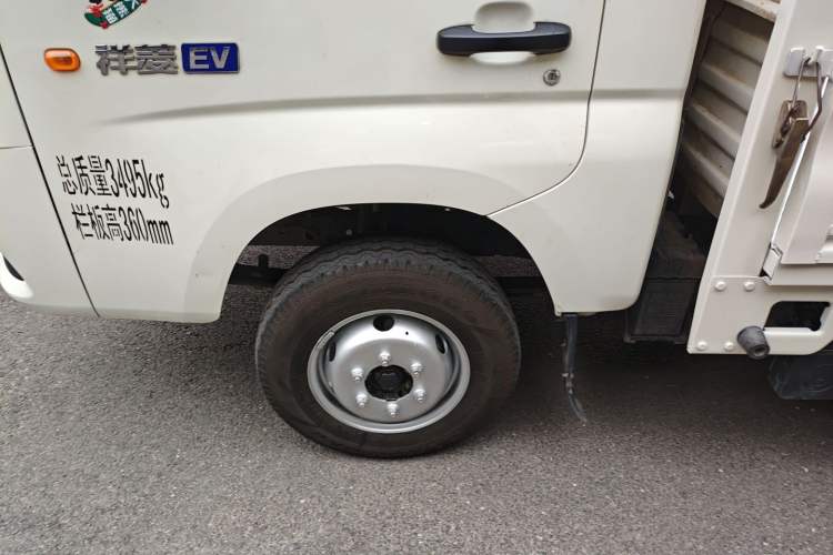 Used Foton Xiangling M New Energy 2023 M2 Long-Wheelbase Flat Cargo Bed Exterior 4