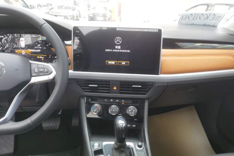 Used Volkswagen Bora 2025 Facelifted 200TSI DSG Yuexing Navigation Edition
