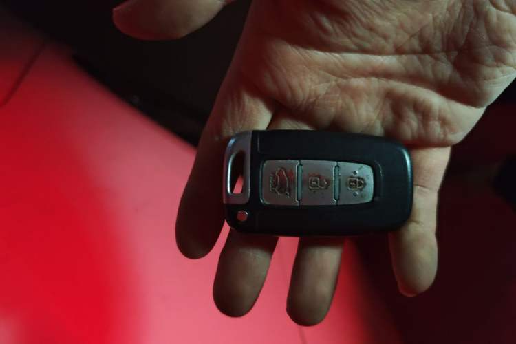 Used Kia K2 2012 Hatchback 1.6L AT Premium
