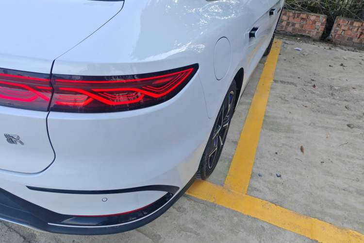 Used BYD Han 2022 EV Genesis Edition 715 km Front-Wheel-Drive Flagship Model