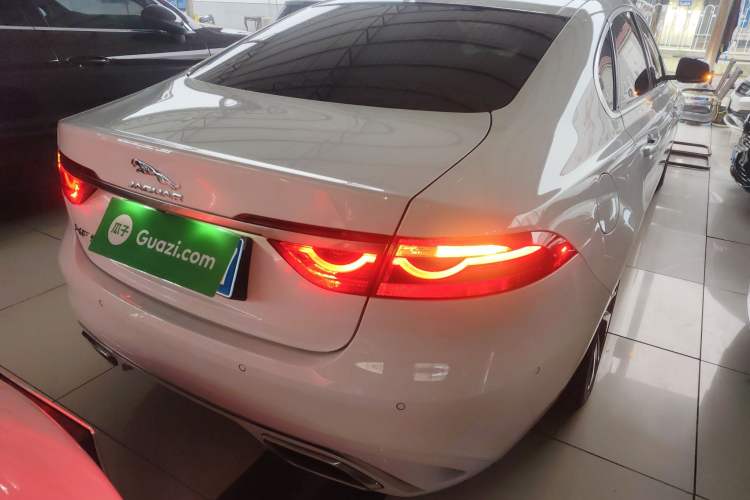 Used Jaguar XFL 2022 XFL 2.0T P200 Two-Wheel-Drive Elite Luxury Edition