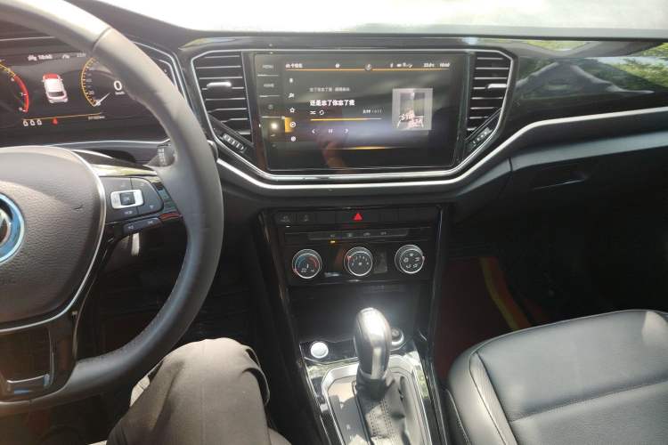 Used Volkswagen T-ROC 2021 Revised Version 280TSI DSG Two-Wheel Drive Comfort & Smart Connectivity Edition