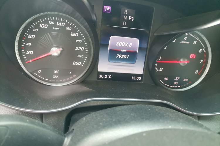 Used Mercedes-Benz C-Class 2018 C 200 Sport Edition Odometer Close Up