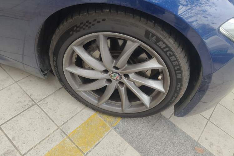 Used Alfa Romeo Giulia 2017 2.0T 280HP Luxury Edition