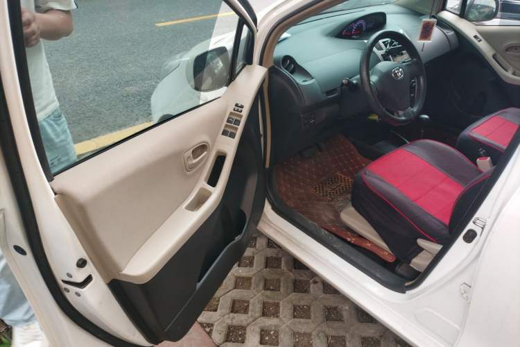 Used Toyota Yaris 2011 1.6E Automatic Charm Edition