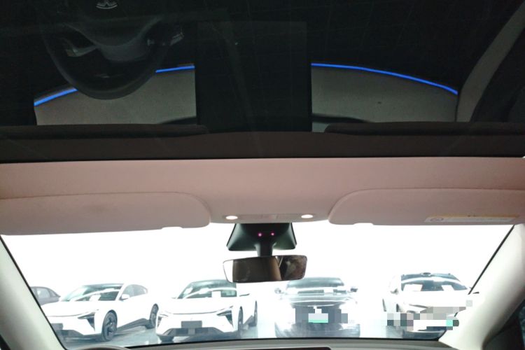 Used Tesla Model Y 2023 Long-Range All-Wheel-Drive Version
