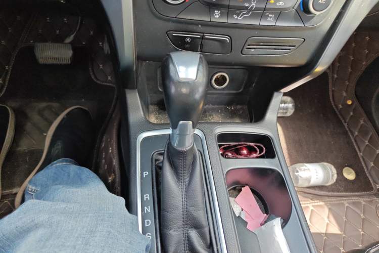 Used Ford Kuga 2017 EcoBoost 180 Two-Wheel-Drive Tiger Leap Model